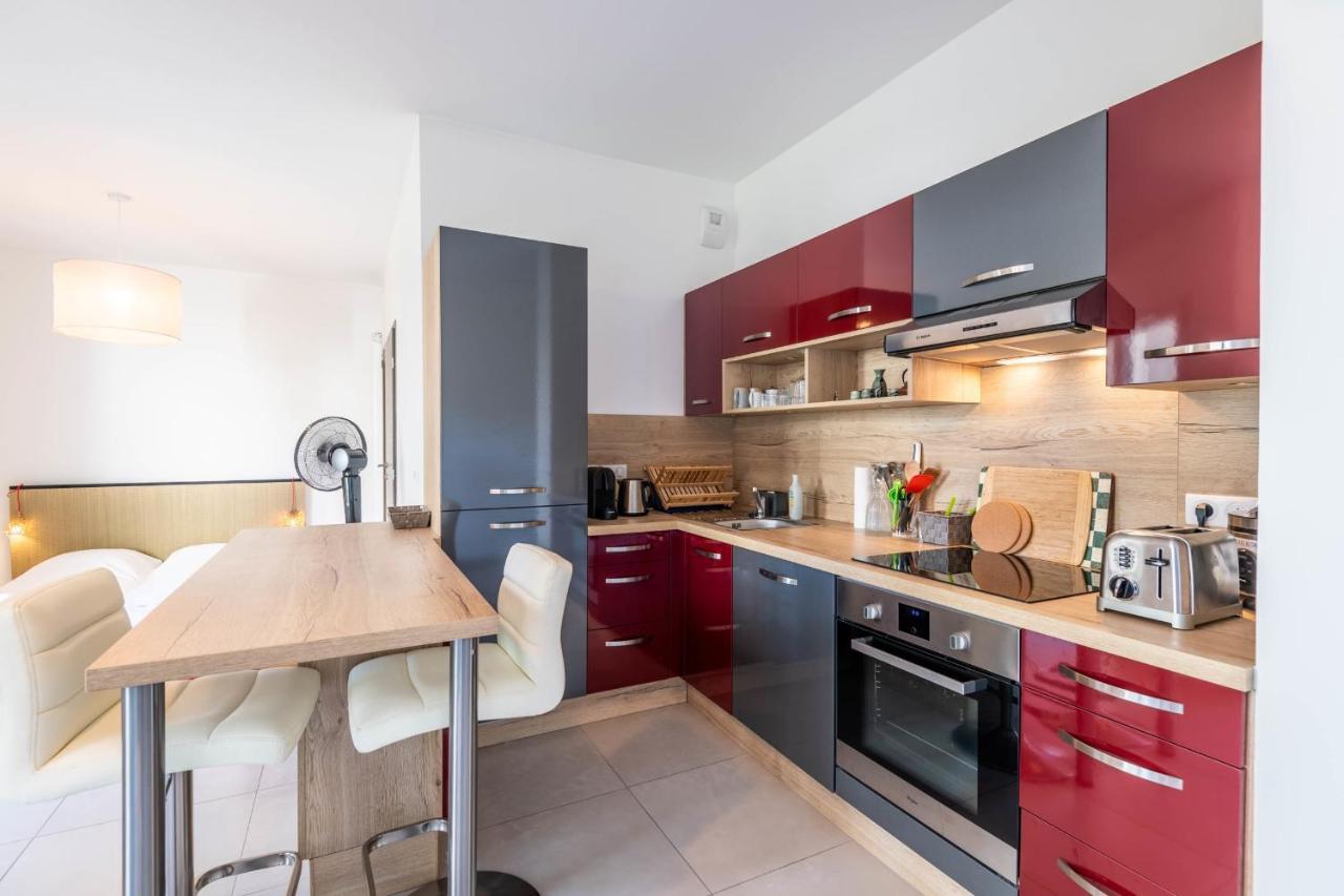 Charming Apartment With Balcony And Parking Near The Center Of 안시 외부 사진