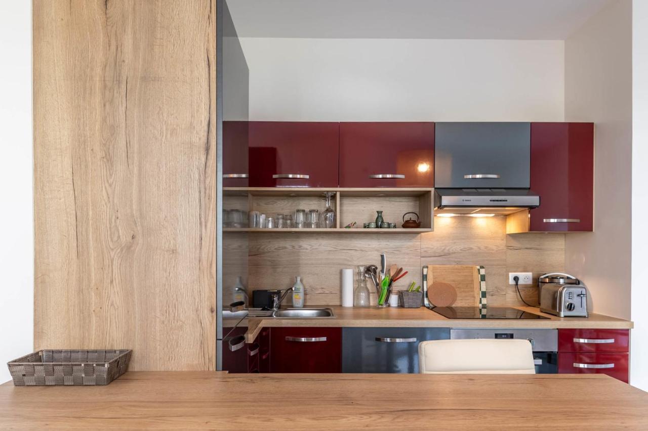 Charming Apartment With Balcony And Parking Near The Center Of 안시 외부 사진